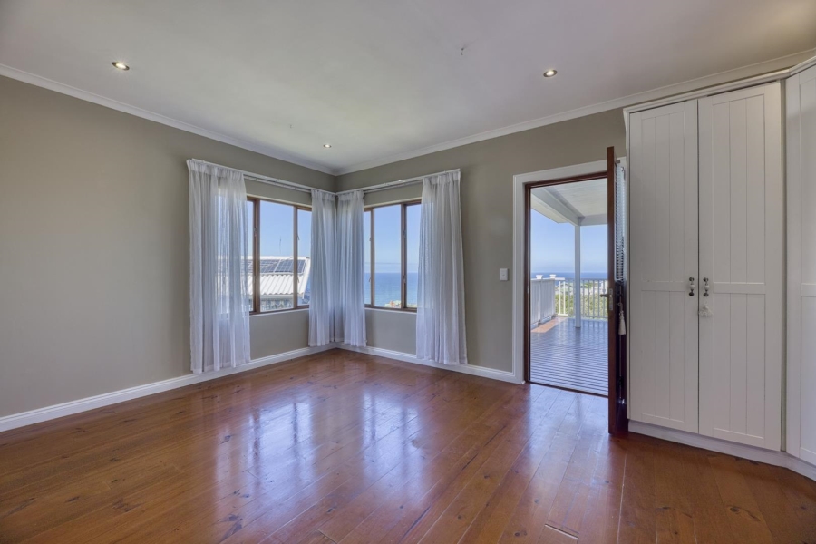 3 Bedroom Property for Sale in Herolds Bay Western Cape